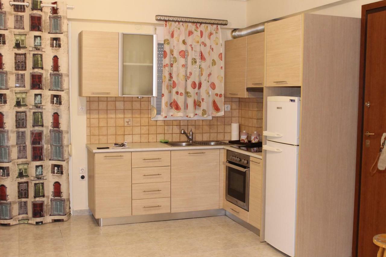 Cozy Studio Apartment In Pireus Exterior foto